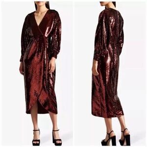 NWT Ted Baker Women's Emmalee Sequin
Dress size 4US or size 1